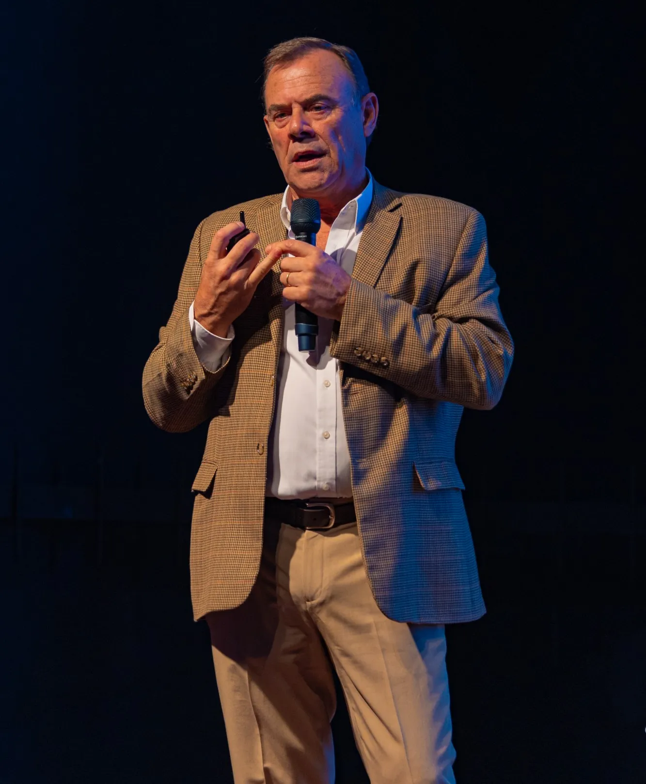 Dr. Walter Baethgen